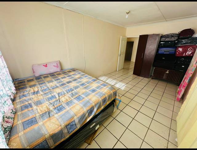 4 BEDROOM FREEHOLD FOR SALE IN EASTWOOD